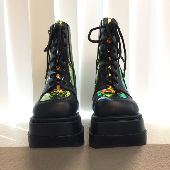 PRE LOVED - Radioactive Platform Boots BLK/7 - SH260 - Picture 2 of 11